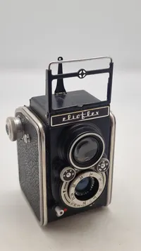 Ferrania Elioflex 6x6 pseudo TLR-kamera