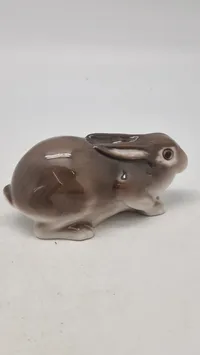 Bing & Grøndahl figur, Liggende Kanin nr. 2421