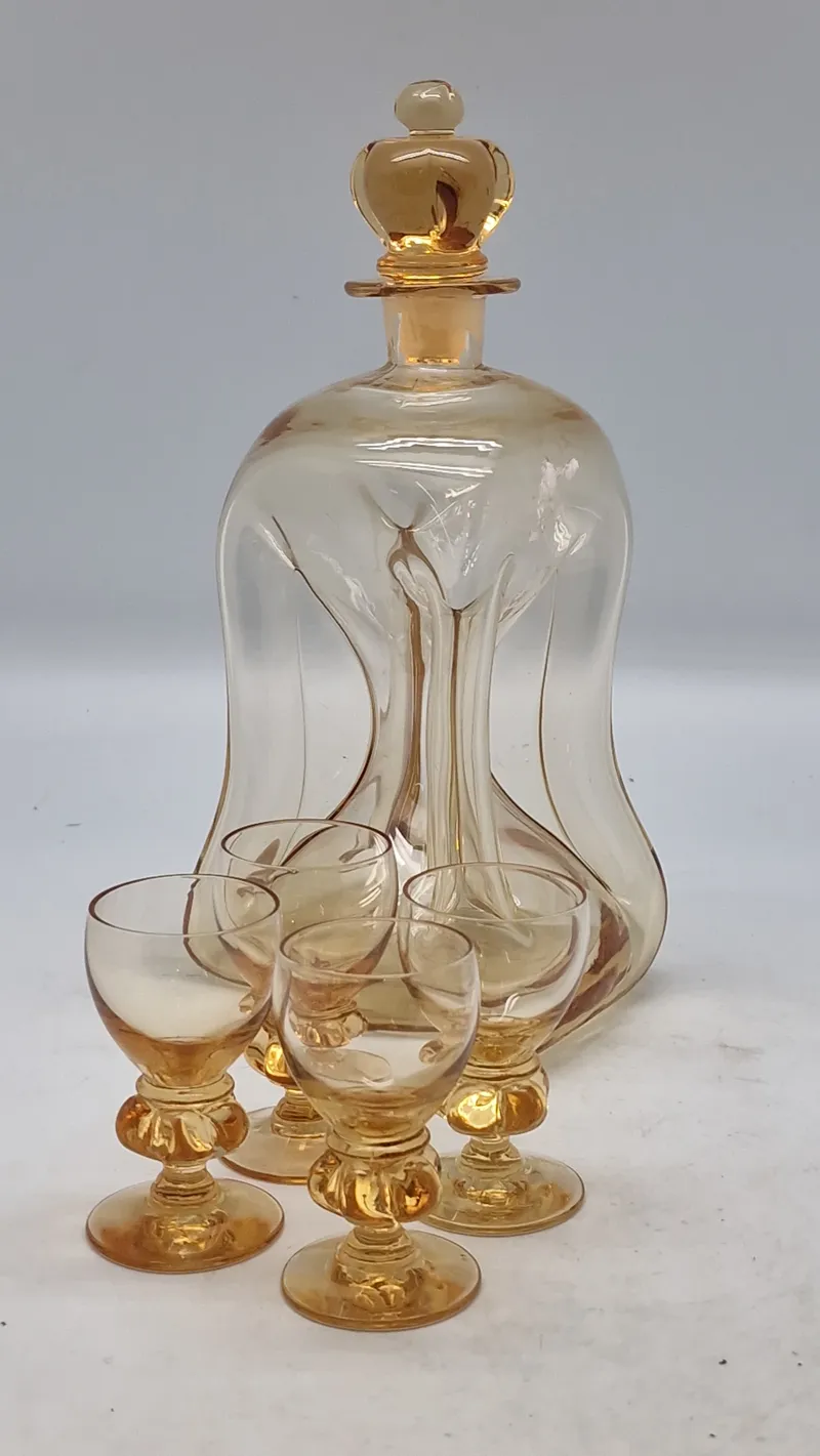 Jacob E Bang klukflaske med Gisselfelt glas