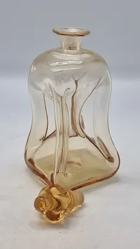 Jacob E Bang klukflaske med Gisselfelt glas