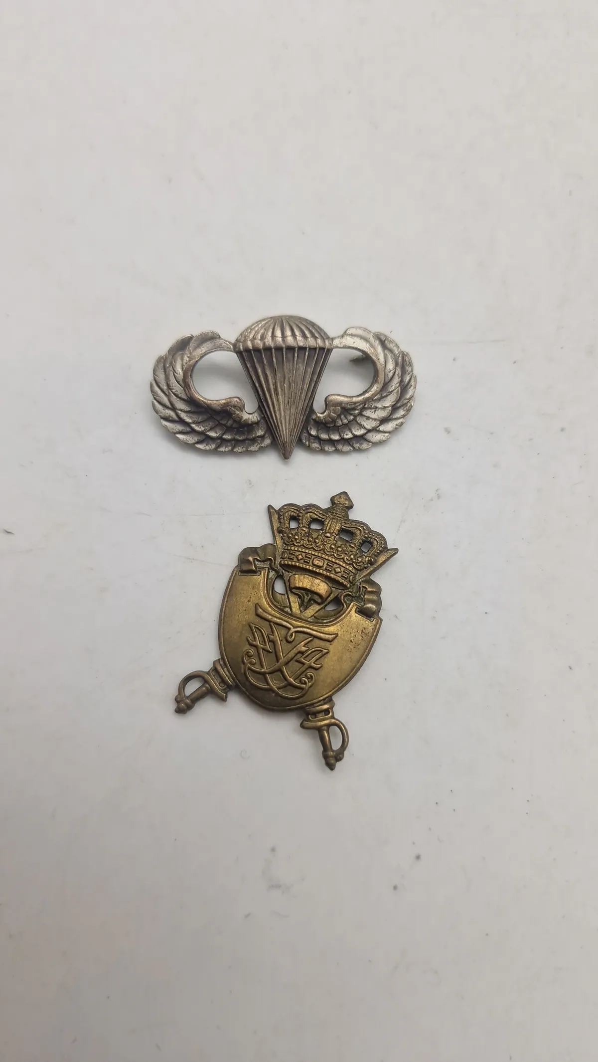 Original ww2 amerikansk vinge af sterlingsølv, og dansk regimentsmærke