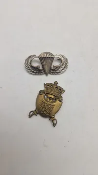 Original ww2 amerikansk vinge af sterlingsølv, og dansk regimentsmærke