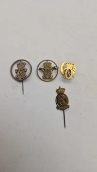 Originale Kong Christian X pins lavet af bla mønter