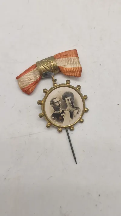 Original Kong Christian X pin