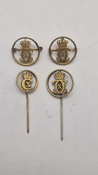 Originale Kong Christian X pins lavet ud af mønter