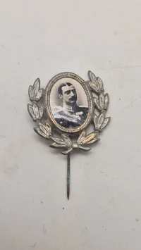 Original Kong Christian X pin
