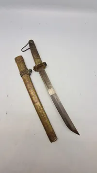 Samling katanaer. ikke japanske