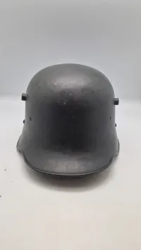 Original Tysk WW1 hjelm senere brugt af CF