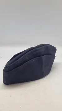 Original mørkeblå tysk marine sidekasket med en kokarde