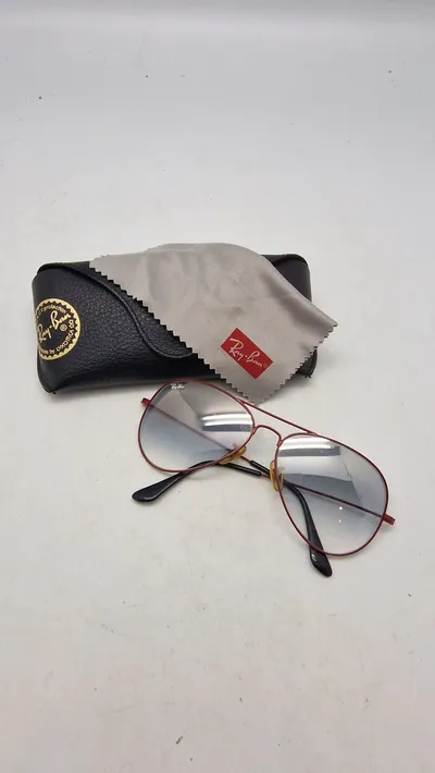 Originale Rayban solbriller med etui