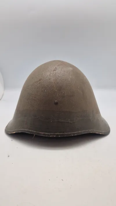 Original dansk M/41 hjelm anvendt af den danske modstandsbevægelse