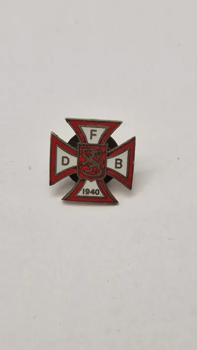 Originalt miniature Finlands kors fra deres veteranforening