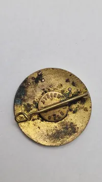 Originale røde kors pins