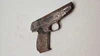 Halvfremstillet pistol fremstillet til Tyskerne  Holeby diesel motorfabrik Maribo, er aldrig lavet færdig da krigen sluttede