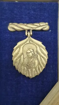 Original great Japan sericulture special members badge