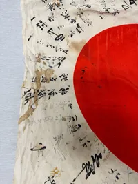 Original Japansk  Good Luck Flag (寄せ書き日の丸, yosegaki hinomaru) med spor af blod