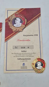 To stk leninordenen med samler certifikat