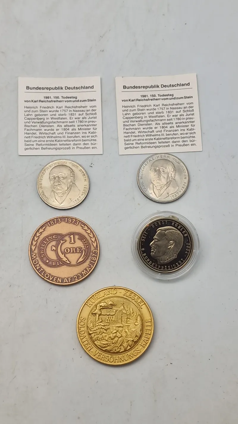 Samling mønter og tokens