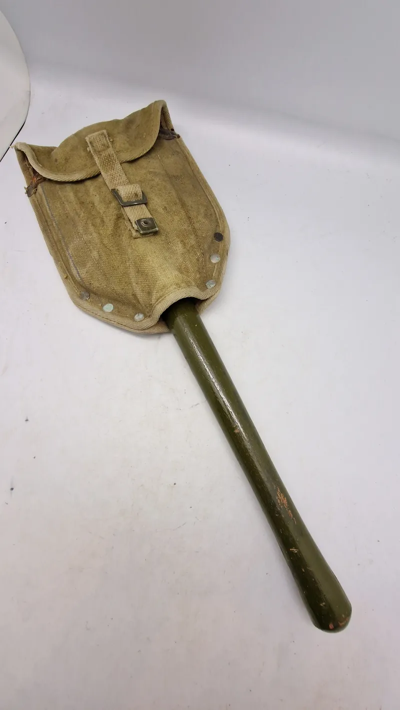 US WW2 feltspade med etui brugt i DK efter krigen