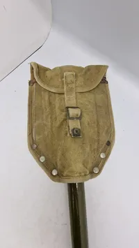 US WW2 feltspade med etui brugt i DK efter krigen