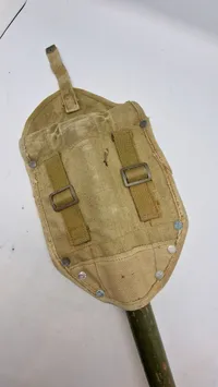 US WW2 feltspade med etui brugt i DK efter krigen