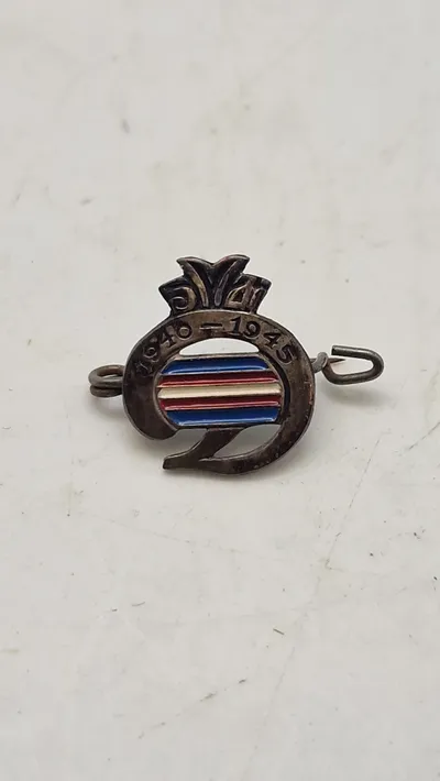 Original sølv pin fra den danske modstandsbevægelse
