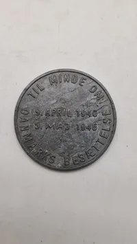 Sjælden original minde mønt fra den danske besættelse. Tidlig udgave