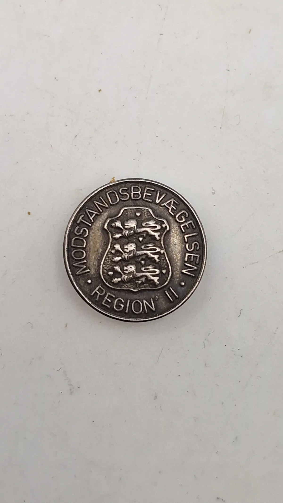 Original revérnål fra modstandsbevægelsens region II