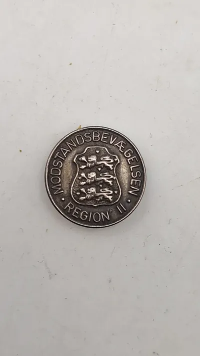 Original revérnål fra modstandsbevægelsens region II