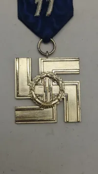 Waffen SS medalje, efterkrigs