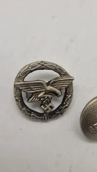Tysk pin og parti knap