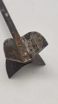 Original tysk ww1 fléchette, et pilformet stålprojektil kastet ned over skyttegravene