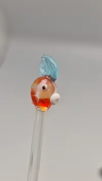 Samling swizzle sticks, også kendt som cocktailstirrer