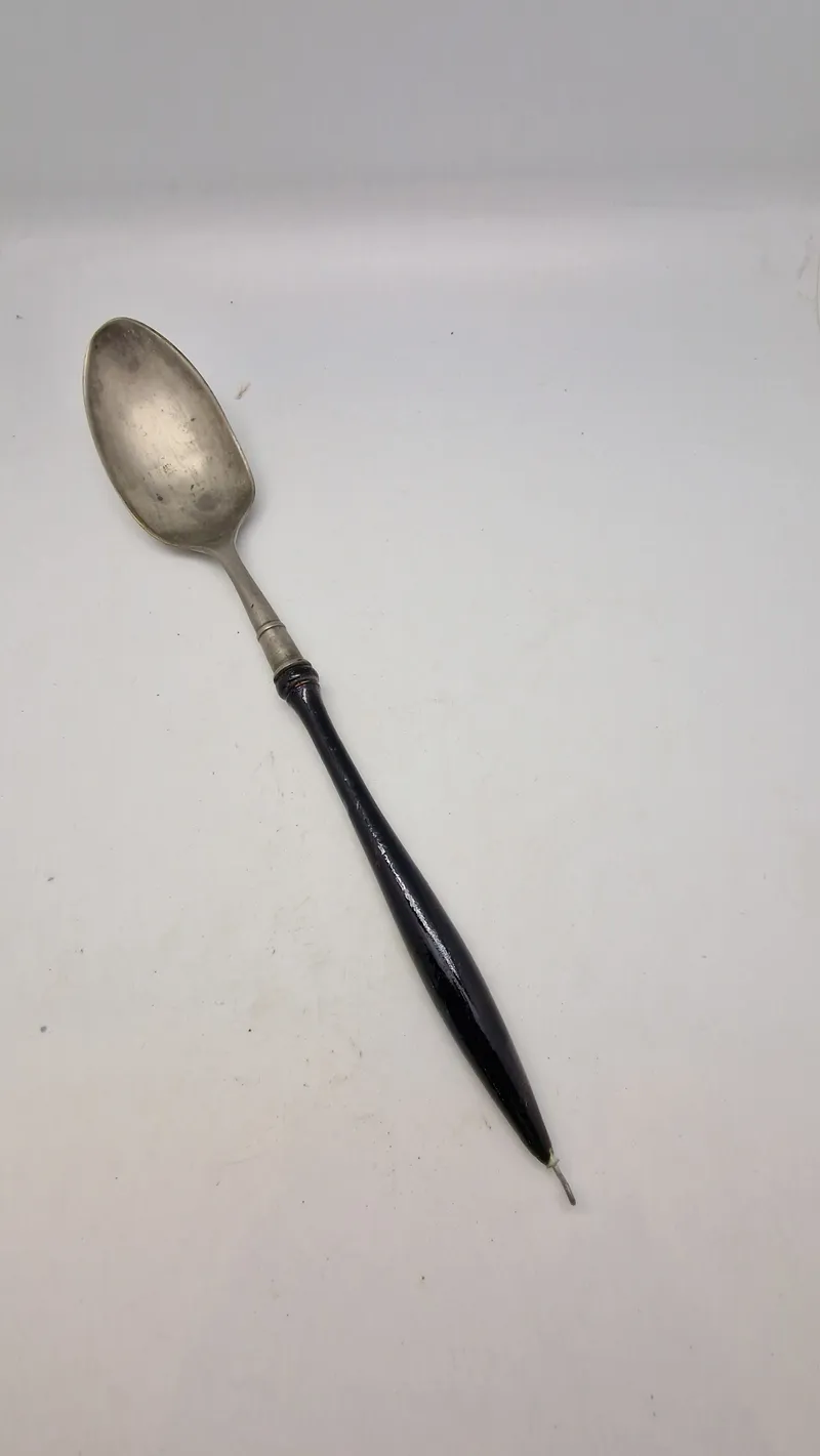 Antik tinske med træ håndtag, 1800 tallet