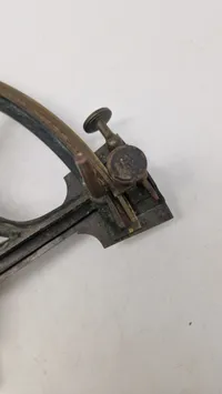 Veludført sekstant med kasse