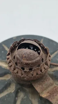 Original olielampe lavet af filter fra tysk gasmaske