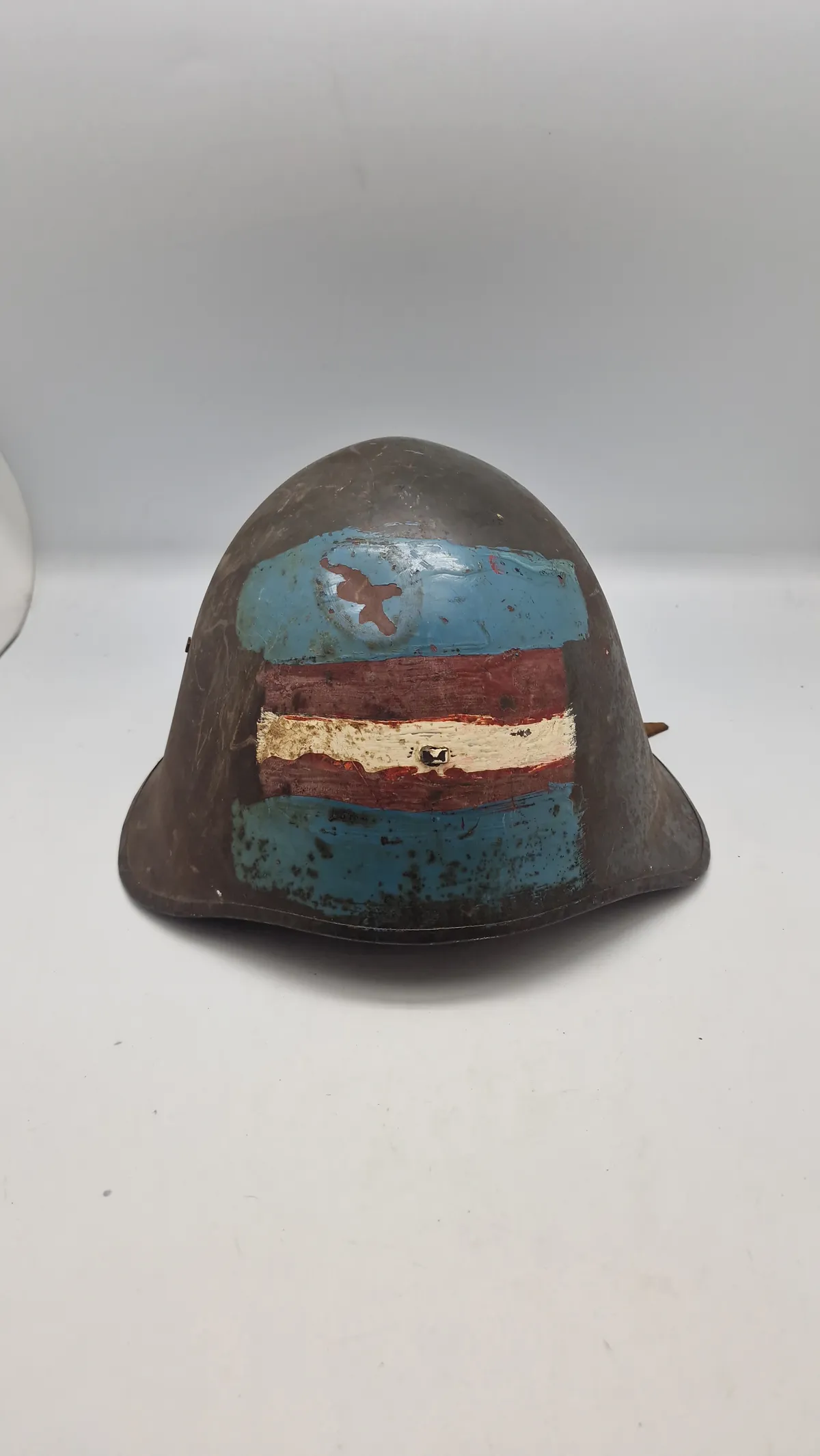 Original M/41 hjelm, anvendt af modstandsbevægelsen