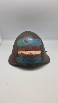 Original M/41 hjelm, anvendt af modstandsbevægelsen