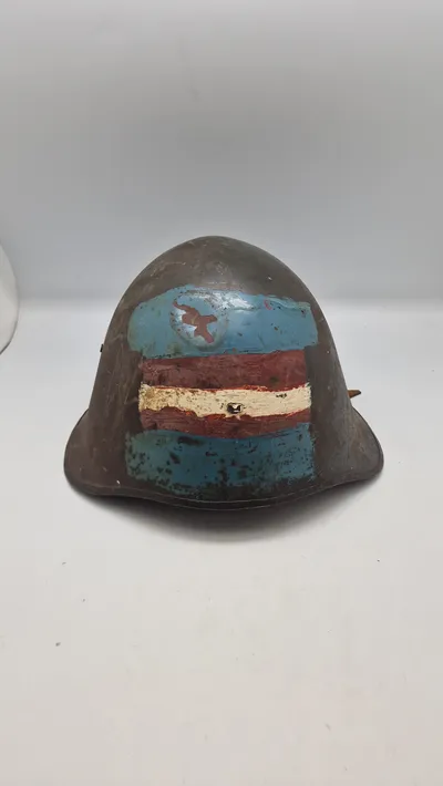 Original M/41 hjelm, anvendt af modstandsbevægelsen