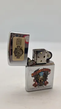 Original Zippo med æske. Begrænset oplag