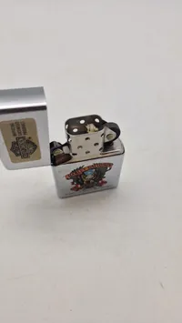 Original Zippo med æske. Begrænset oplag