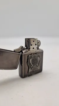 Original Zippo med æske. Begrænset oplag