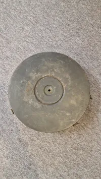Original tysk Tellermine 42, fyldt op med beton