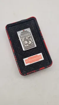 Original Zippo med æske. Begrænset oplag