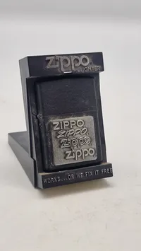 Original Zippo med æske