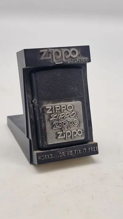 Original Zippo med æske