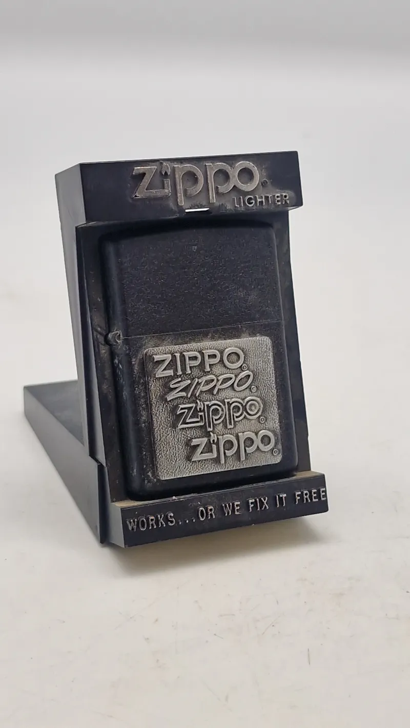 Original Zippo med æske