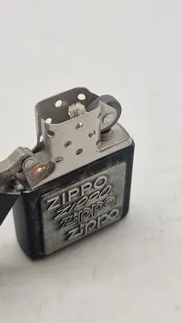 Original Zippo med æske