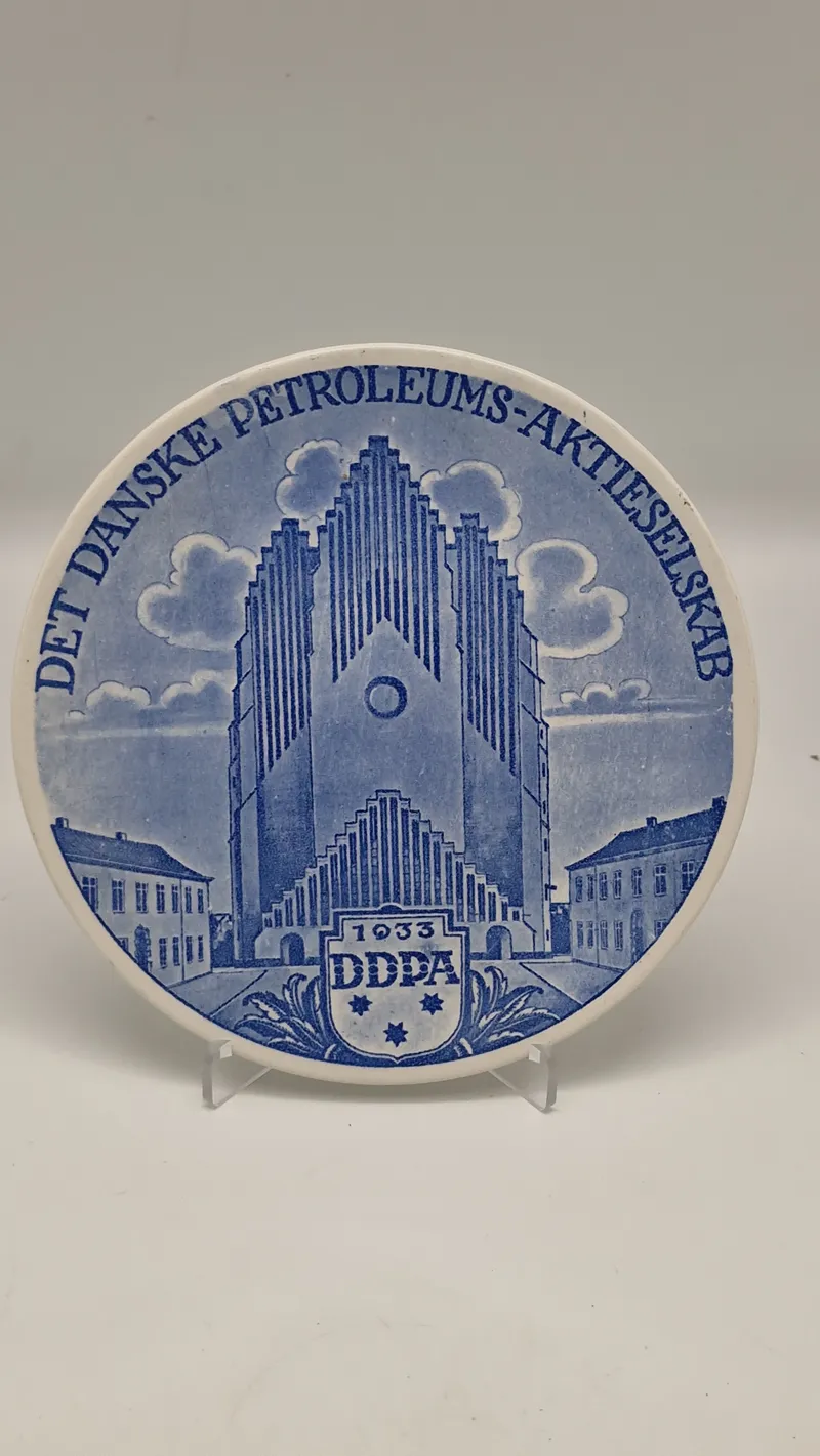 Original Aluminia platte fra Det Danske Petroleums-Aktieselskab (DDPA)