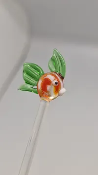 Samling swizzle sticks, også kendt som cocktailstirrer